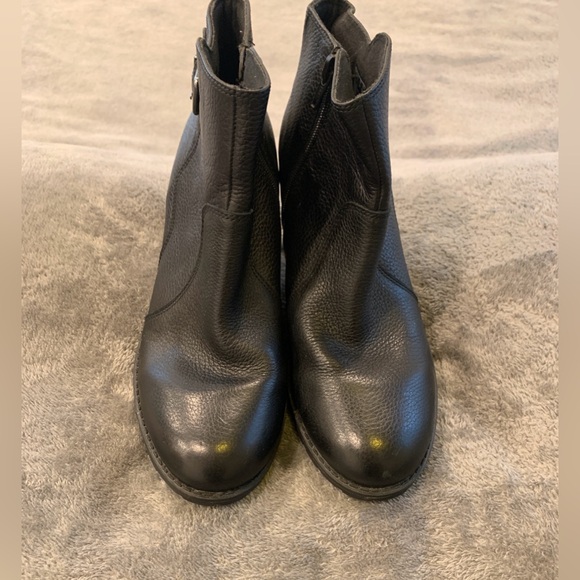 Clarks Shoes - Clarks Ultimate Cushion Collection Black Boot